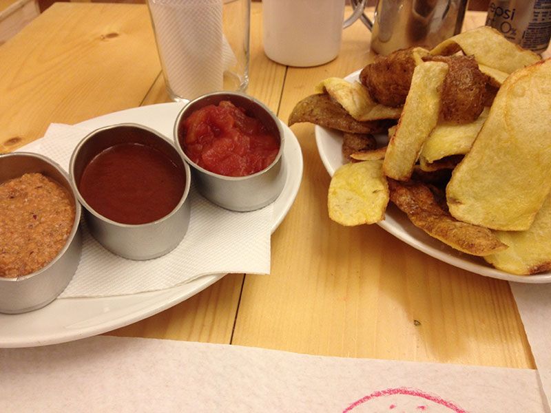 La-castanya-piel-patatas-hamburguesas-gourmet-barcelona