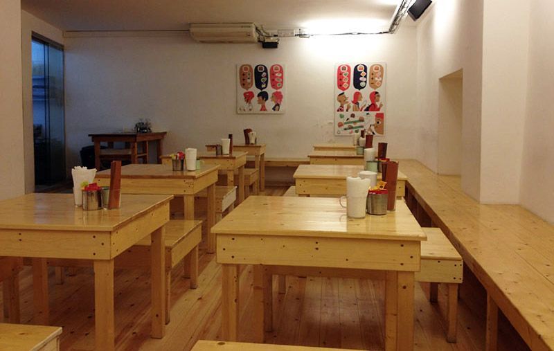 salon-interior-la-castanya-hamburgueseria-barcelona