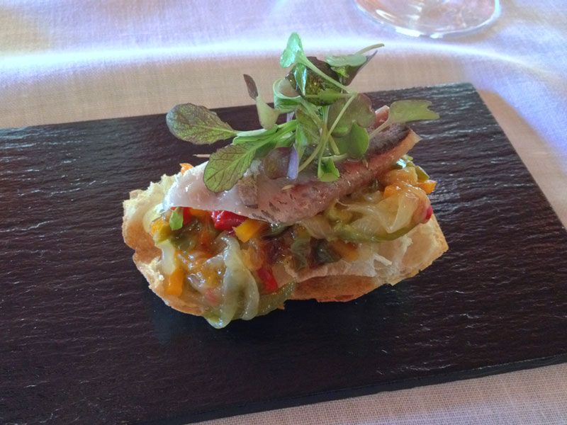 coca-de-verduras-sardina-restaurante-mediterraneo-la-balsa-barcelona