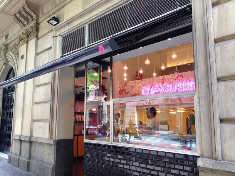 exterior-interior-churrería-comaxurros-barcelona