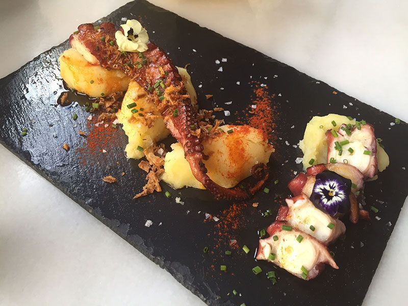 pulpo-braseado-restaurante-carmelitas-barcelona