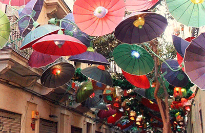 sombrillas-fiestas-de-gracia-barcelona