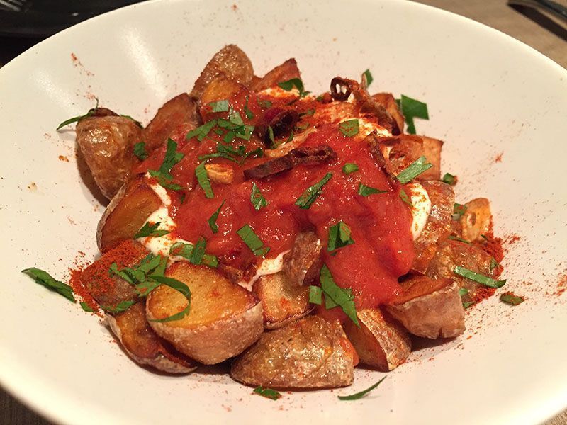 patatas-bravas-restaurante-gola-taperia-barcelona-21-17-36