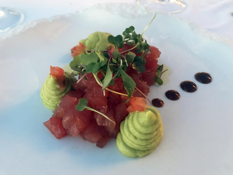 tartar de atun restaurante el xalet de montjuic