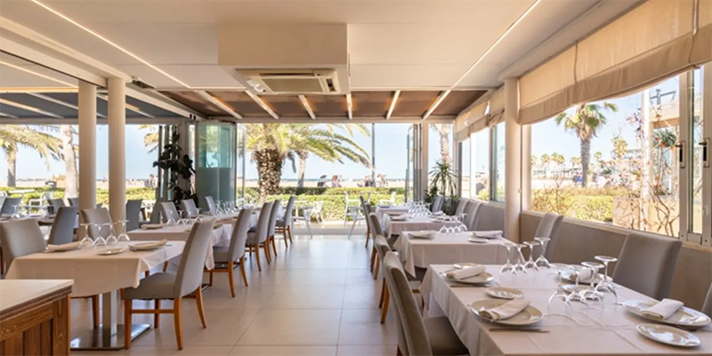 coso del mar restaurante en la playa de valencia