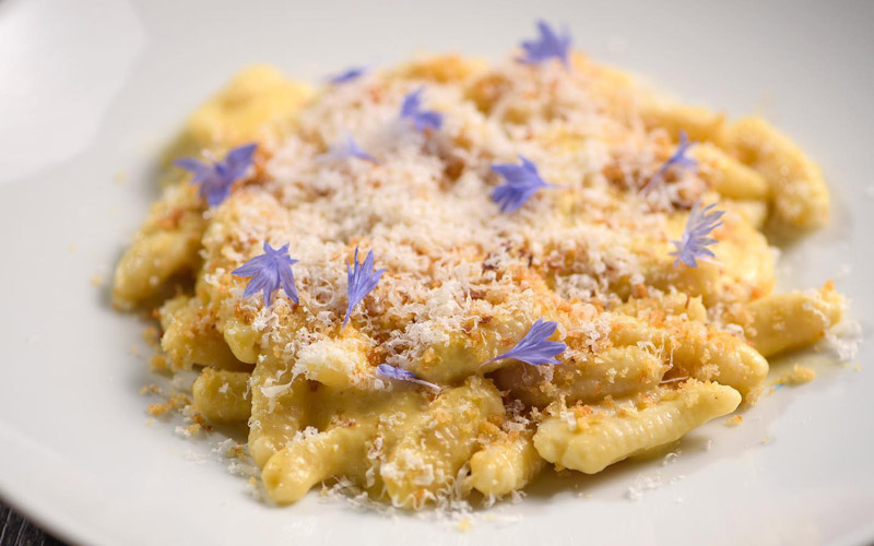 pasta casera restaurante michael's sanxenxo